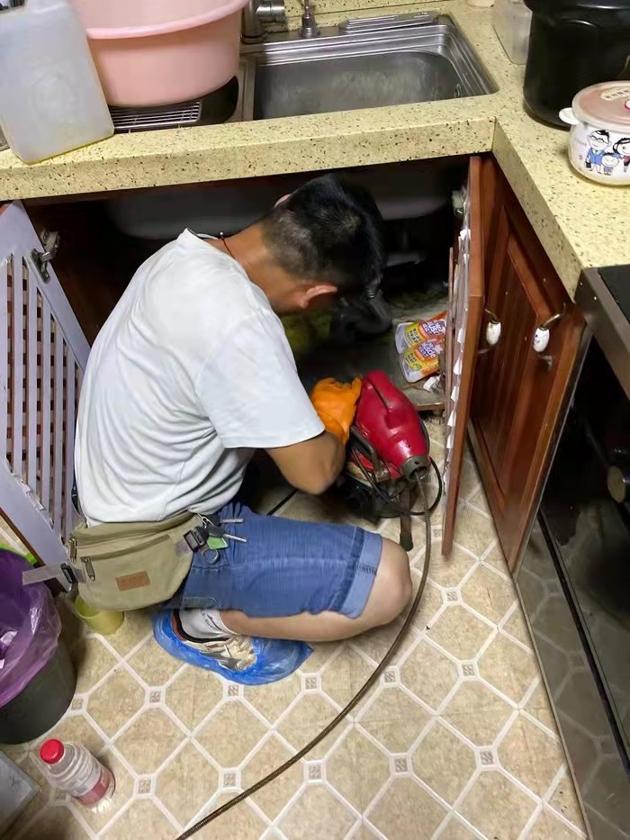 三伏潭镇通下水道